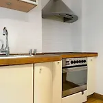 Balance Проживание в семье *